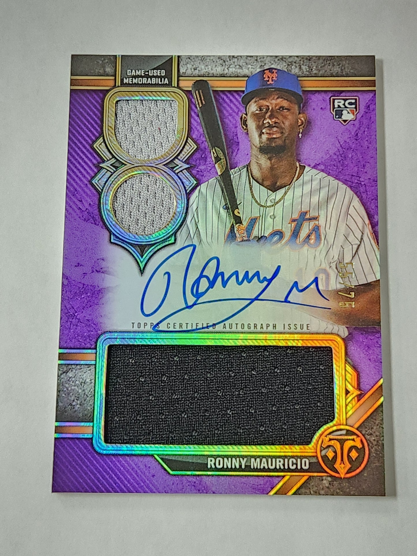 2024 Topps Triple Threads Rookie Autograph Relic # /75 Ronny Mauricio