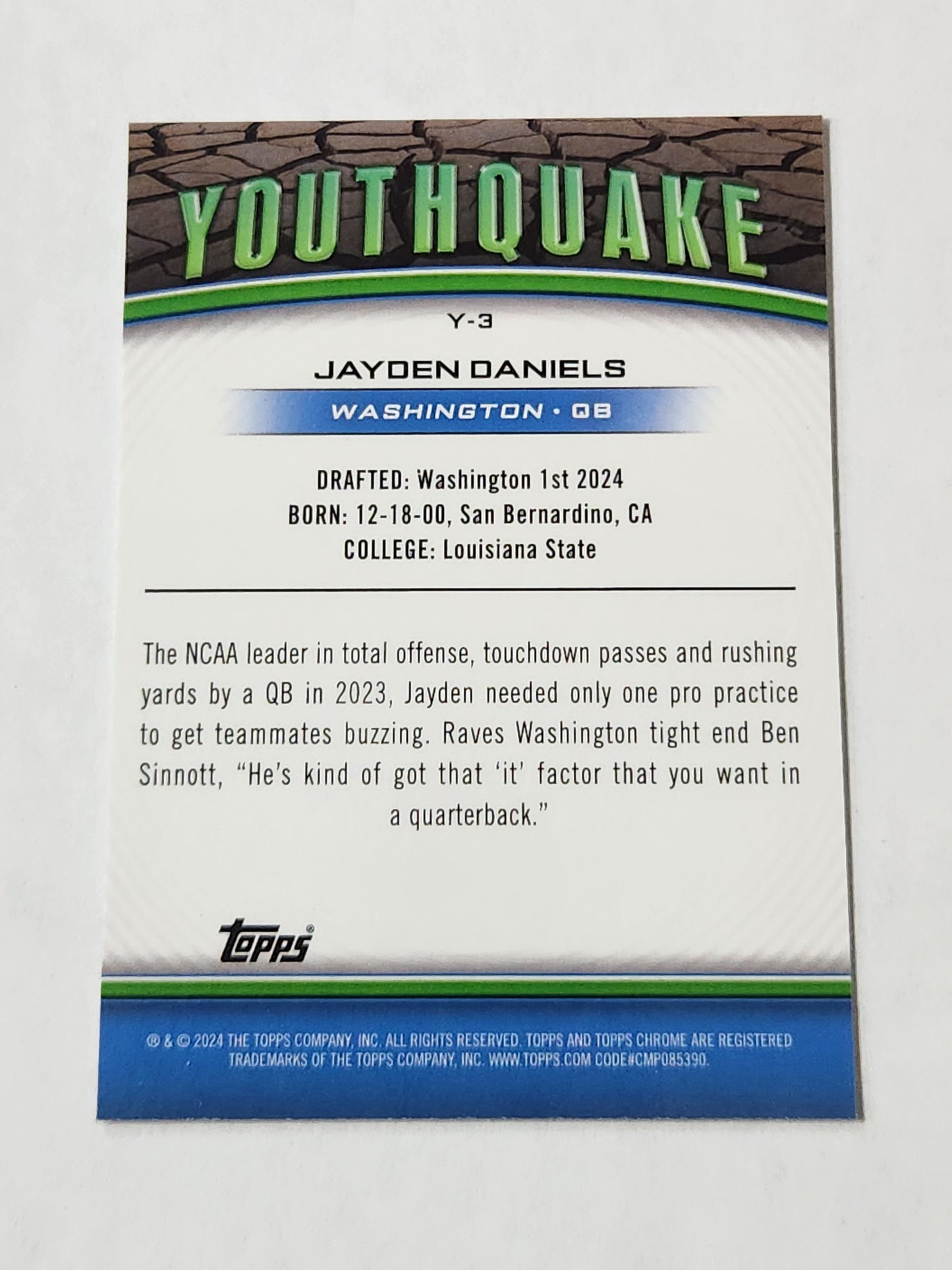 2024 Topps Chrome Jayden Daniels Youthquake X-Fractor RC