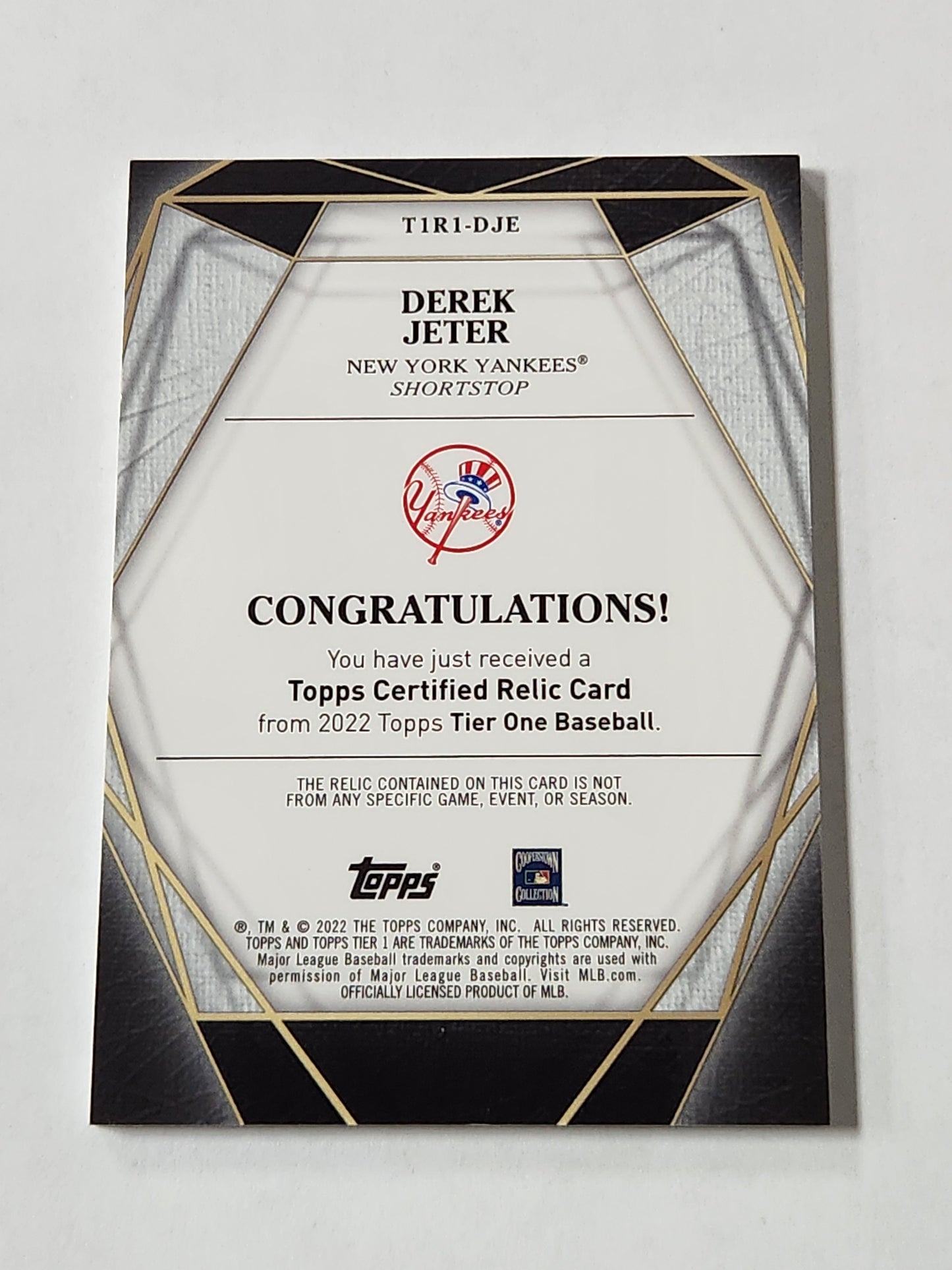 2022 Tier One Derek Jeter Relic Jersey Card /249