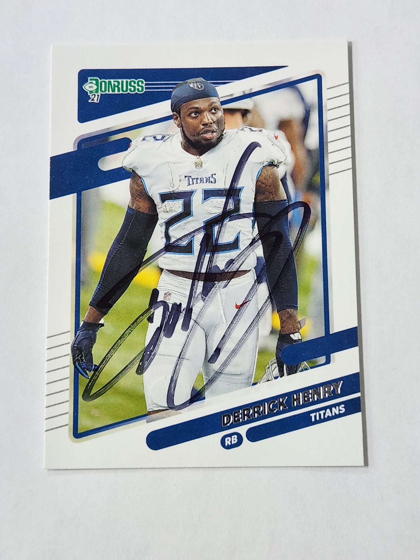 2021 Donruss Derrick Henry Base # 14 Auto VS Authentication Autograph