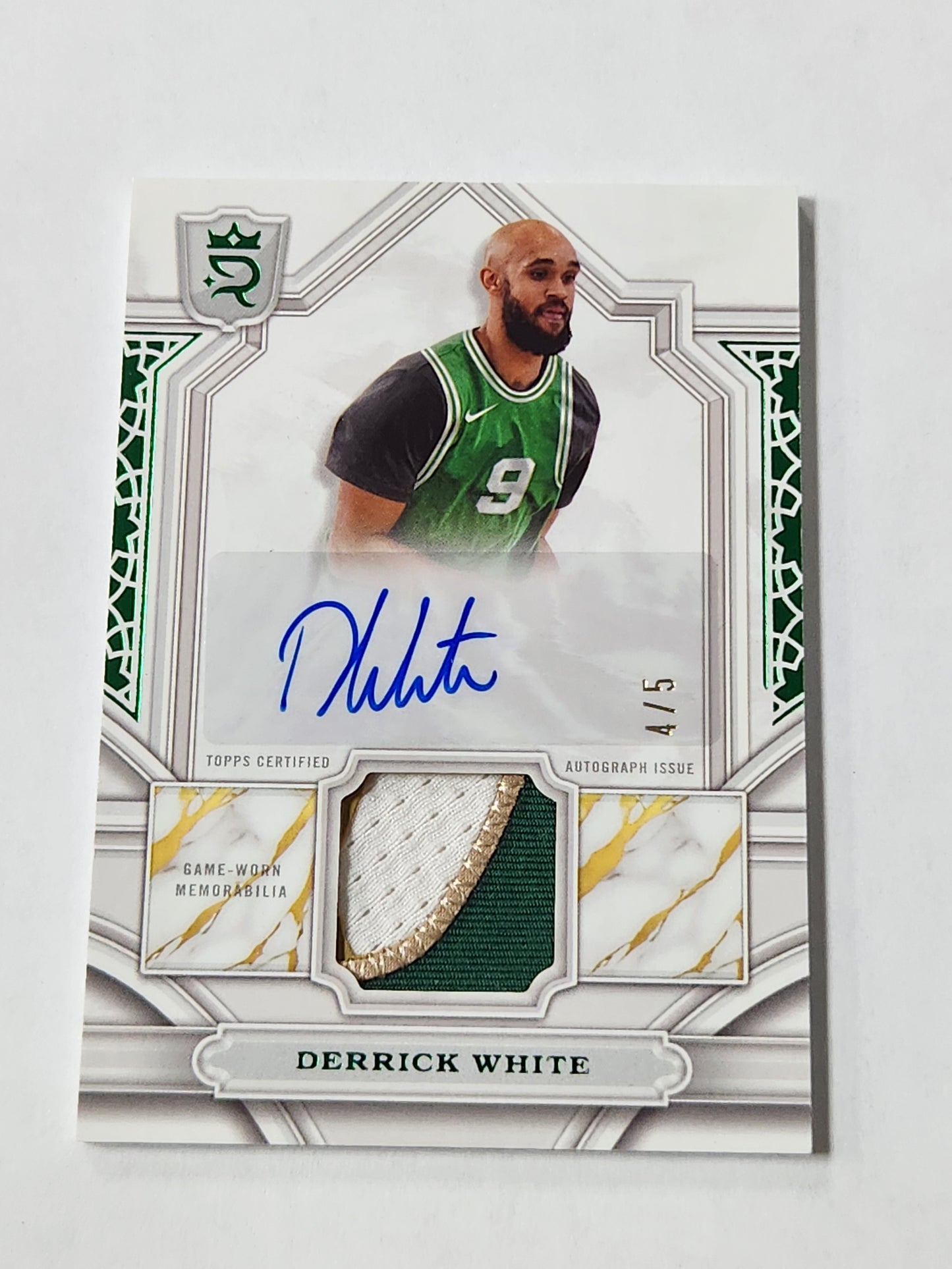 2023-24 Topps Royalty Basketball Derrick White Relic Signatures Patch Auto /5 #RA-DW