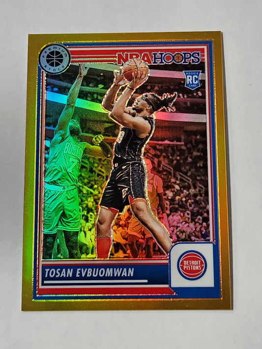 2023 NBA Hoops Premium Stock Tosan Evbuomwan Gold Rookie 09/10