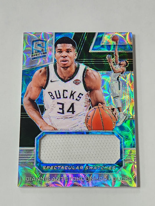 2018-19 Panini Spectra Giannis Antetokounmpo Scope # /49