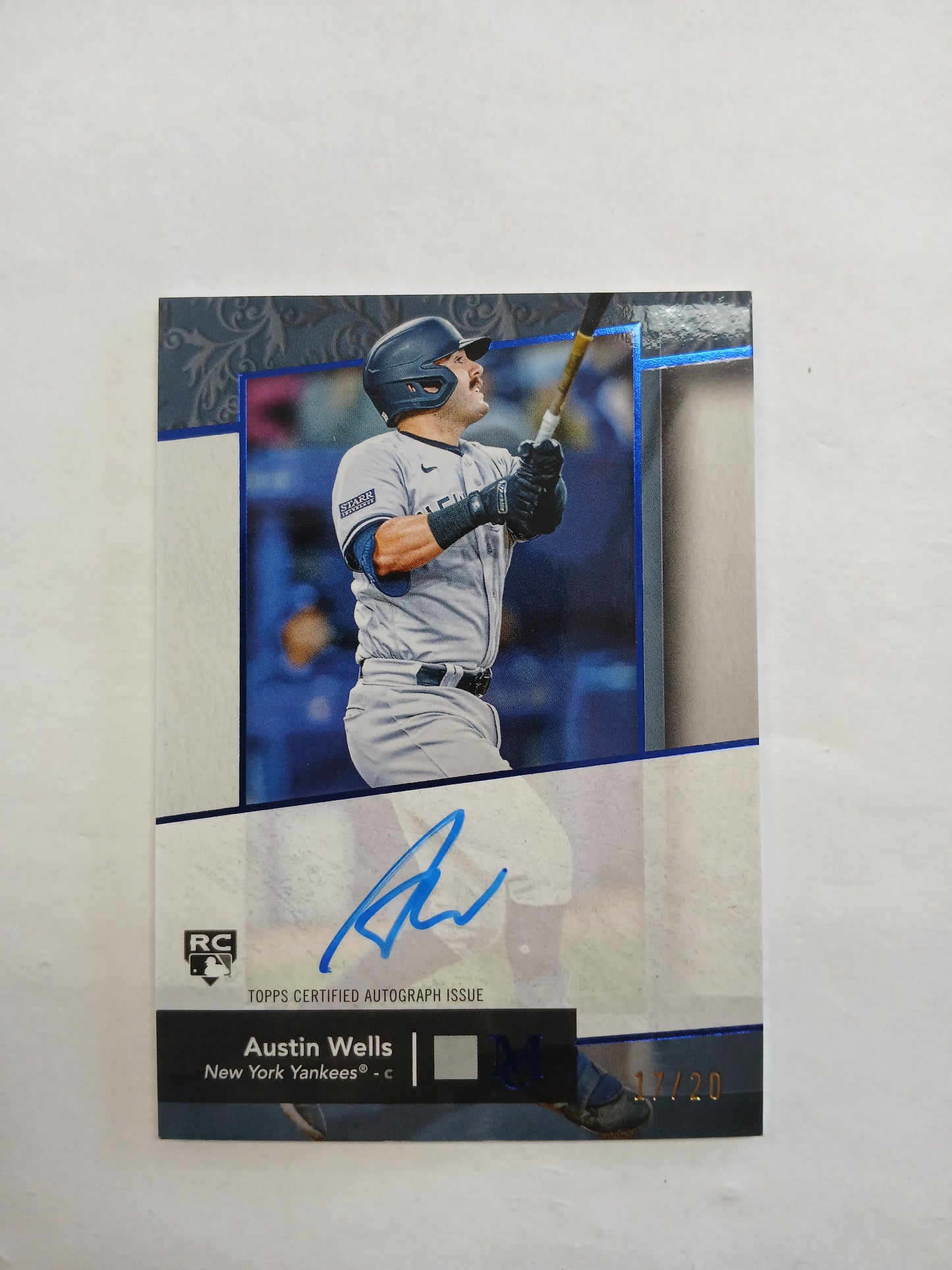 2024 Topps Museum Collection Austin Wells On Card Auto Rookie Blue Foil #/20