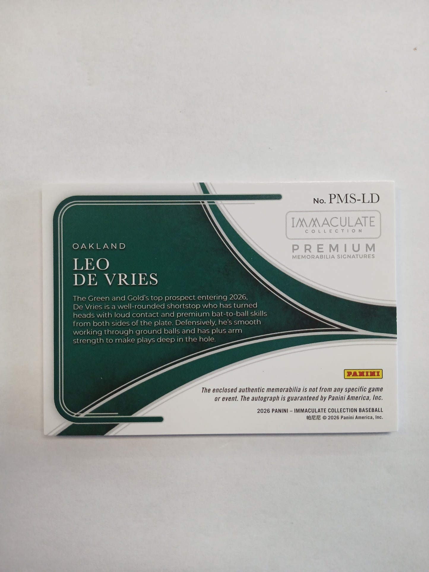 2026 Immaculate Collection Leo De Vries Patch On Card Auto #/99